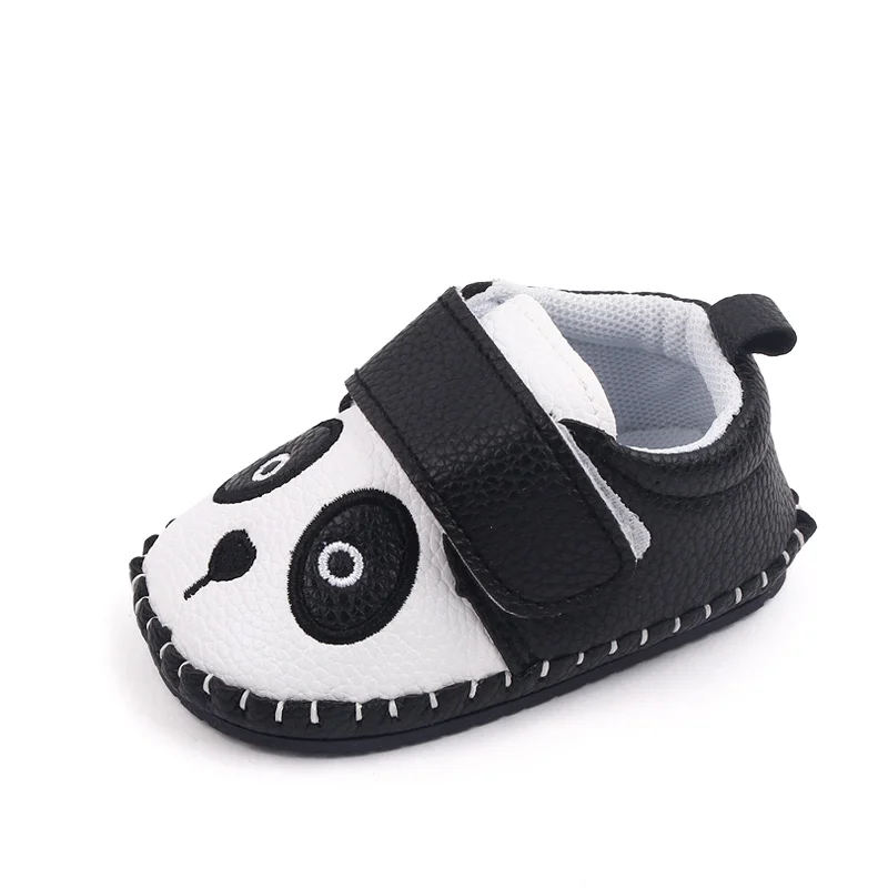 Cute Panada Design Soft TPR Outsole Baby Walking Shoes Toddler Shoes for Boys manufacture