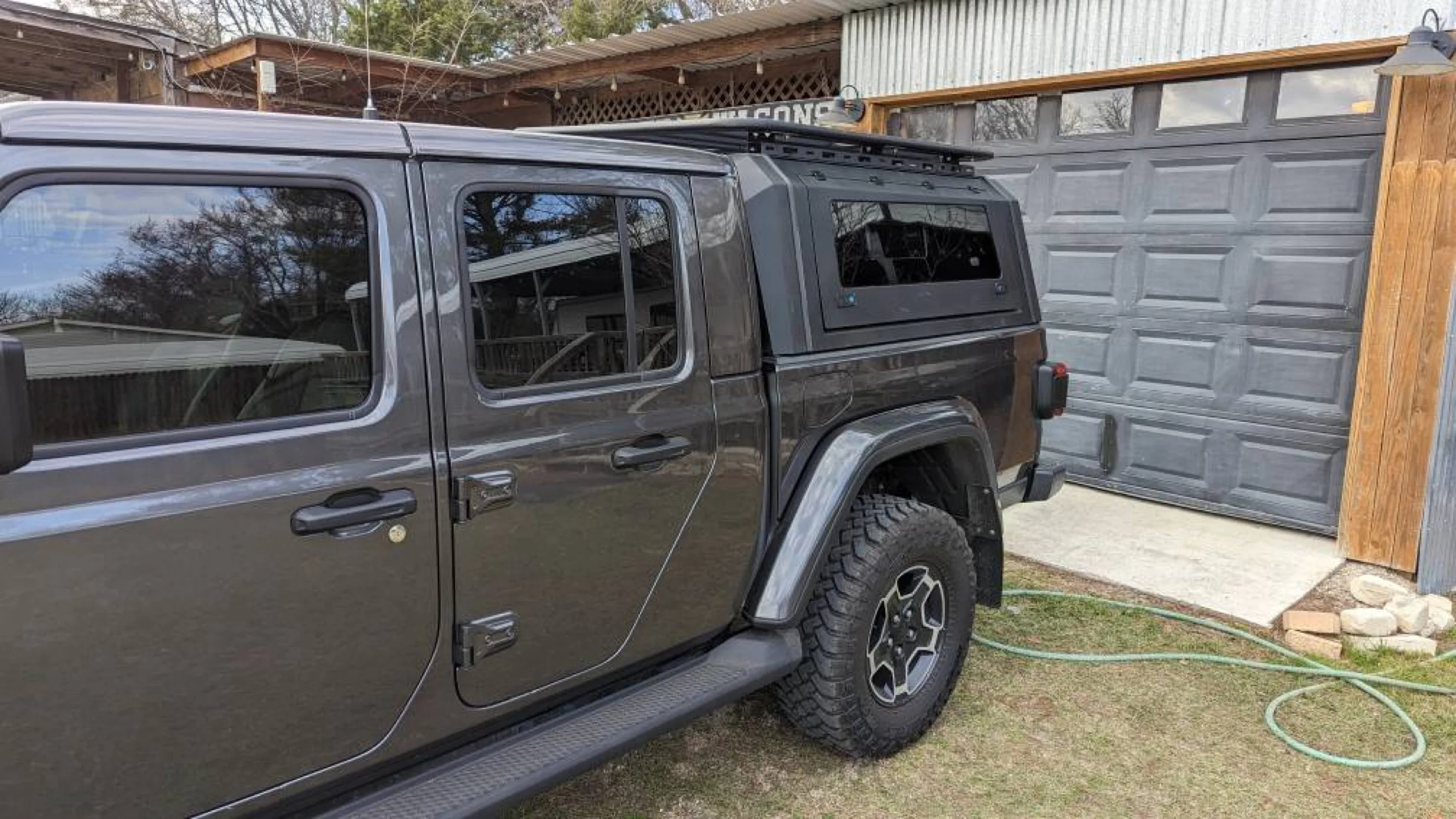 Factory Supply 4x4 Waterproof Steel Truck Canopy Pickup Truck Topper Camper Canopy Fit For Jeep