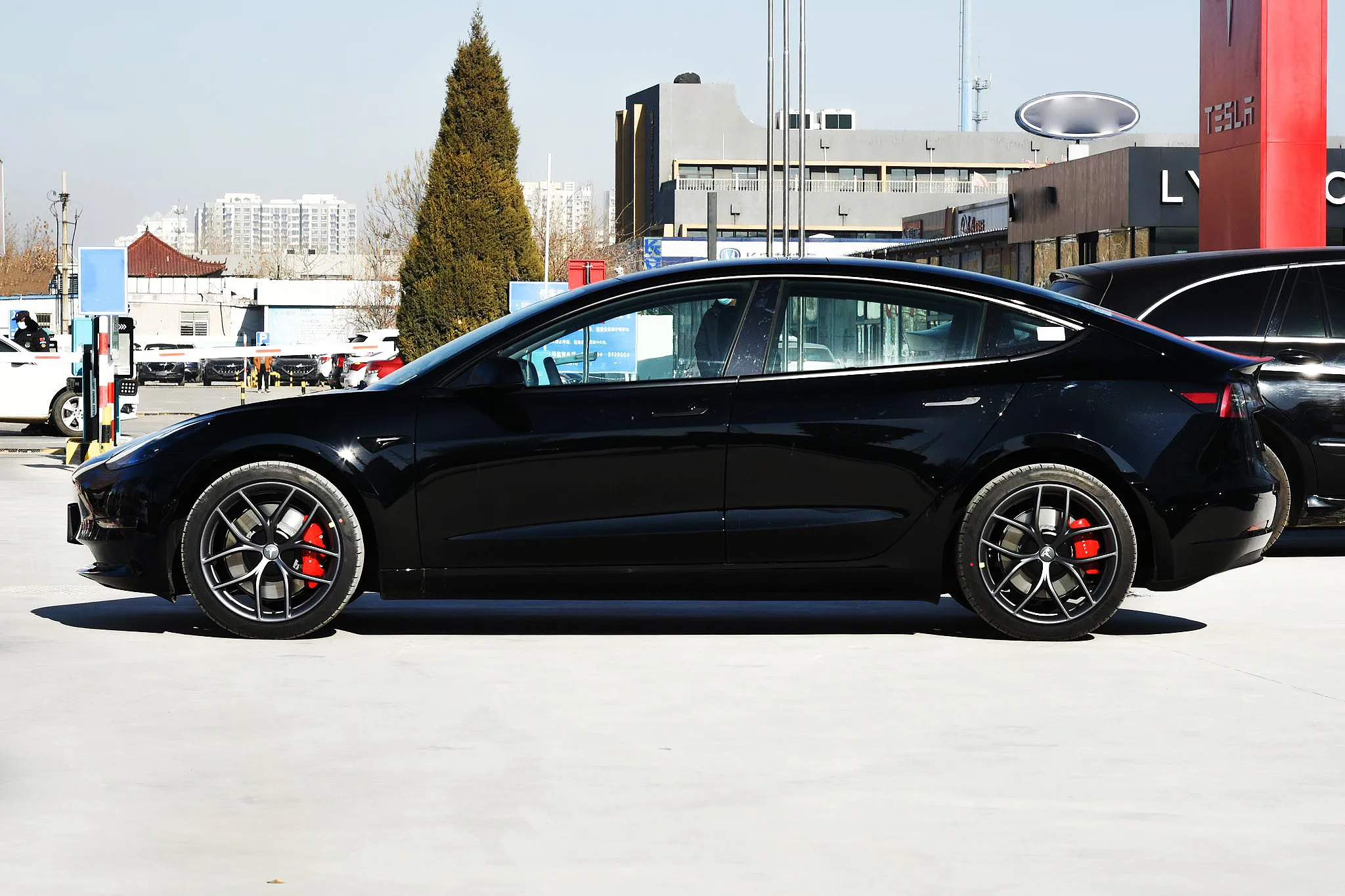 Tesla Model 3 High Performance All Wheel Drive New Long Battery Life 5 Seats Electric Energy 4682