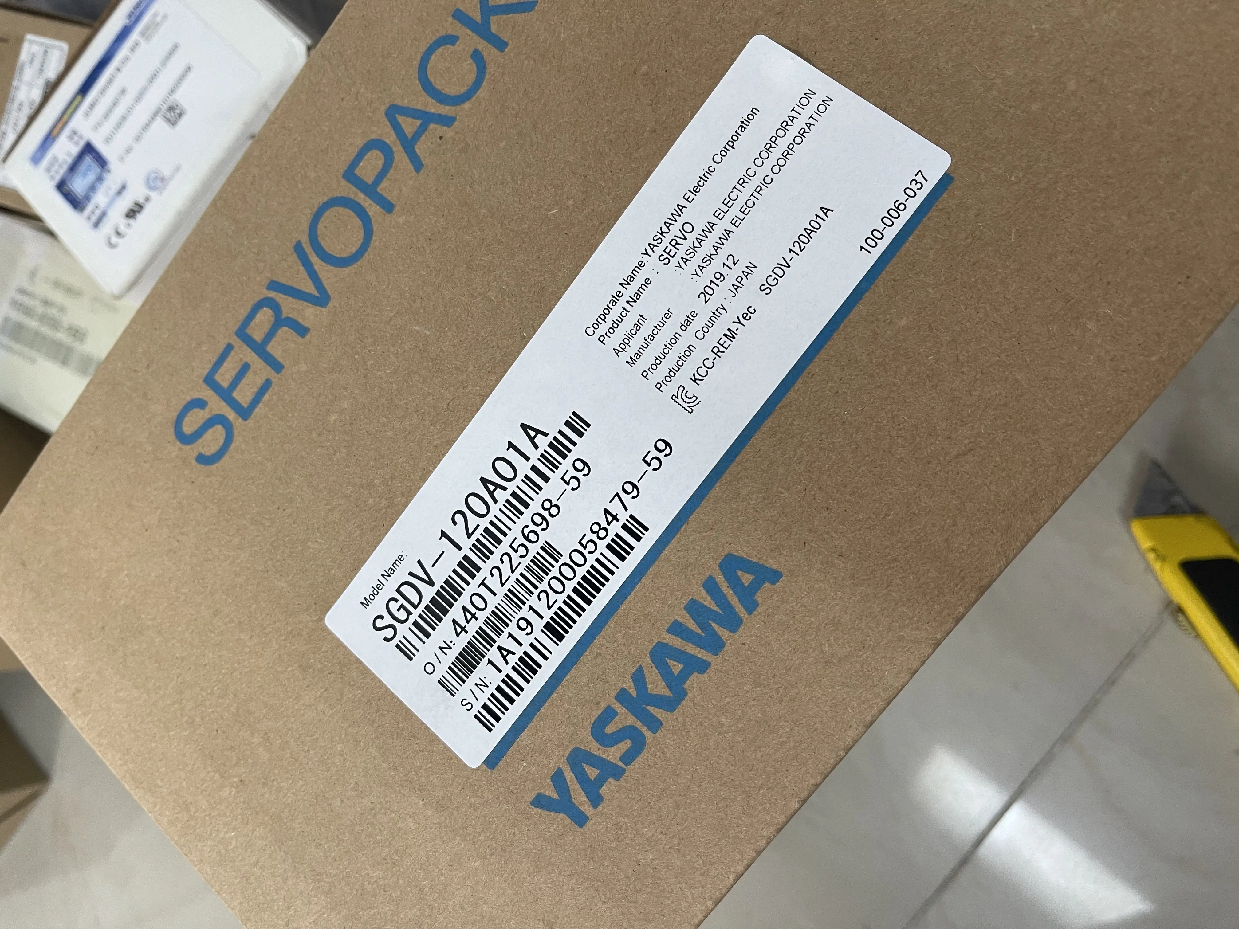 Yaskawa Servopack Servo Drive SGDV-120A01A Yaskawa Servopack Servo Drive SGDV-120A01A