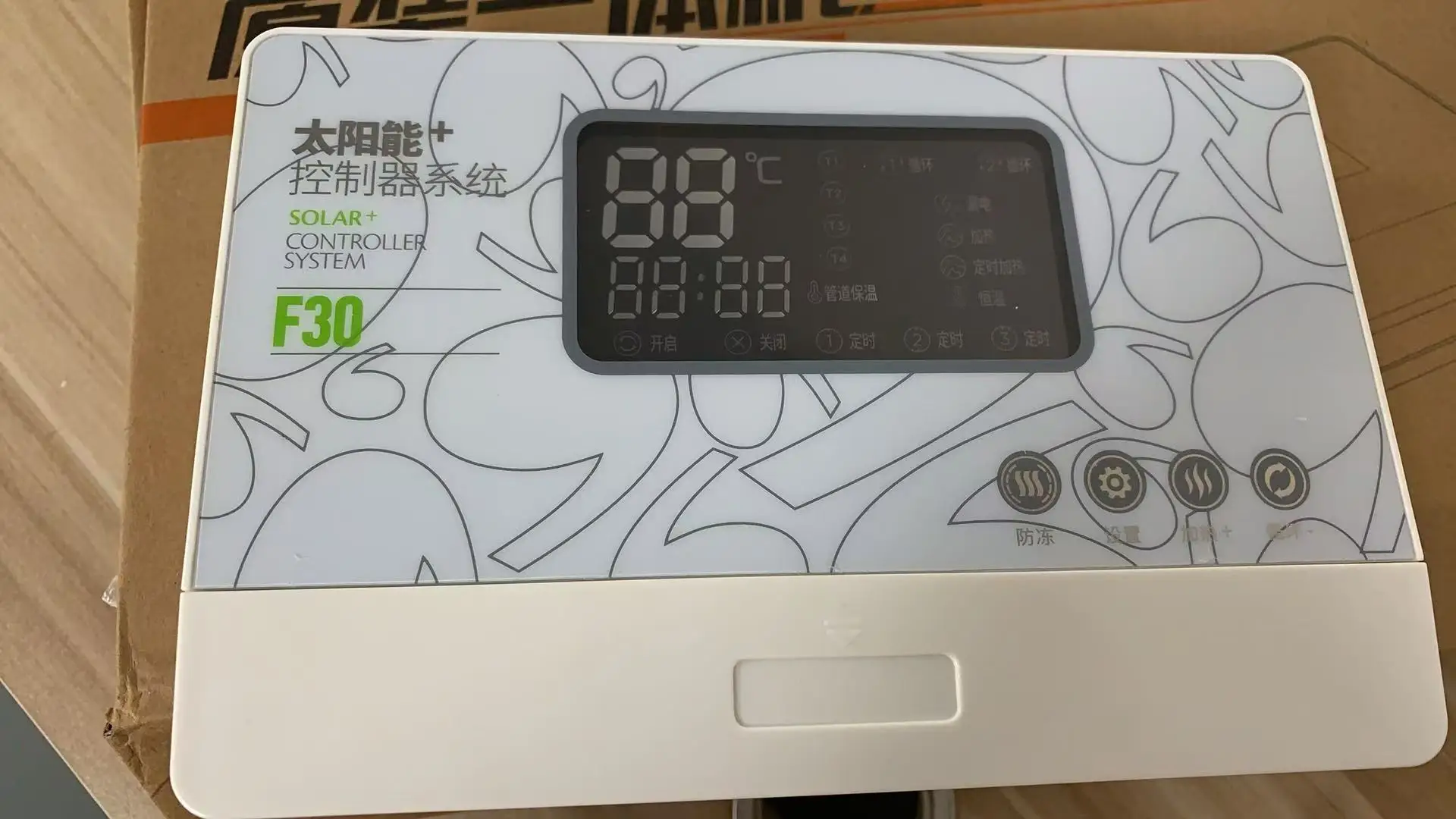 300 L Split Titanium Flat Plate Solar Collector with Stainless Steel Frame