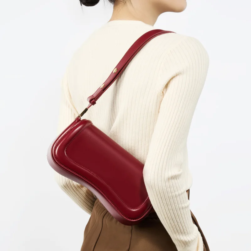 High Quality Cow Leather Cross Body Shoulder Messenger Bags for Women Ladies Soft Handbags with Zip Closure Fashionable Style