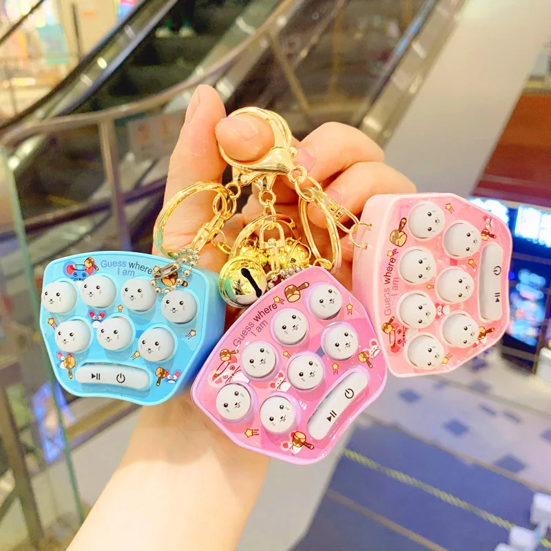 雑貨用品　おもちゃキーホルダー携帯用品などいろいろまとめて譲ります ミニハムスターメモリーゲームおもちゃキーホルダーLED電子