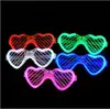 La lumière froide aveugle les lunettes d'amour