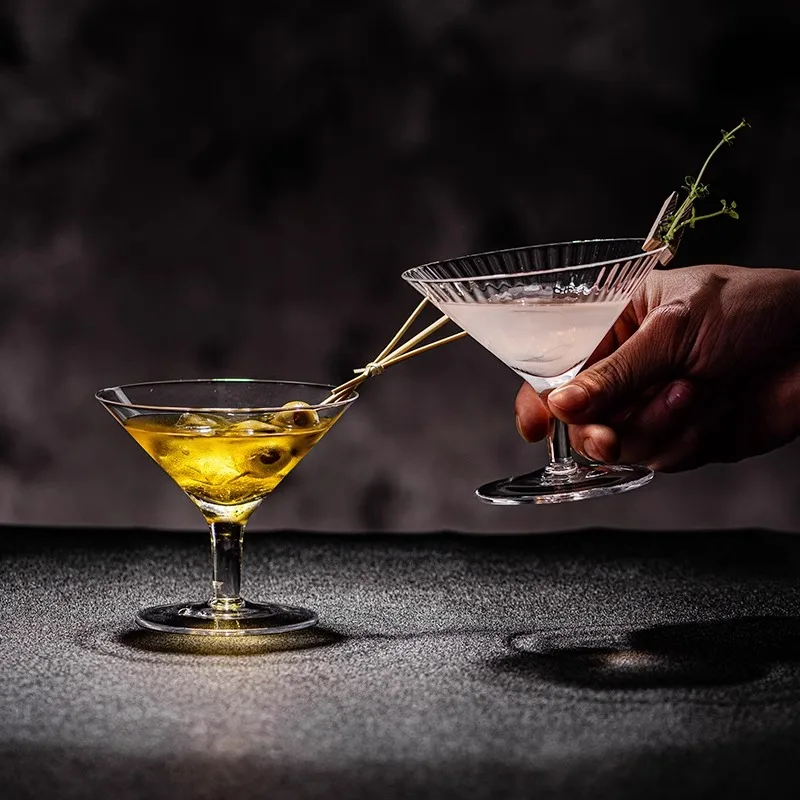 Alibaba.com: Creative Exquisite martini Glass, Triangle Cocktail