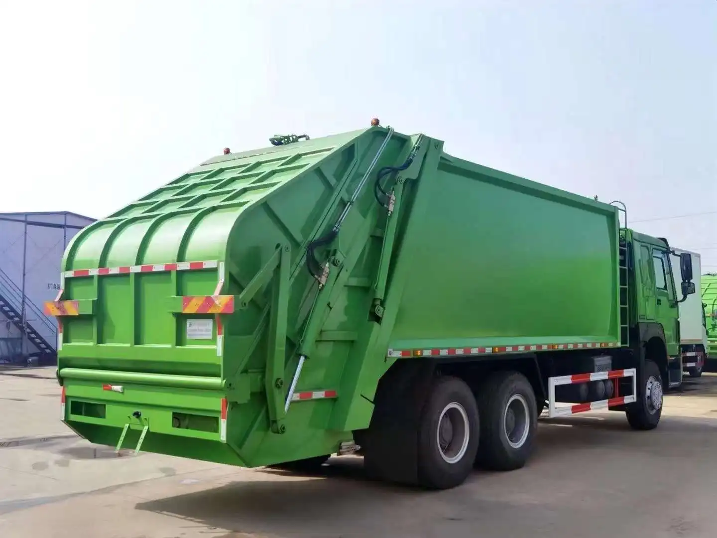 product howo 64 20cbm compactor garbage truck with plc hydraulic system rear loading rubbish waste management vehicle-5