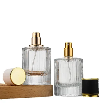 Flaconi spray in vetro nero opaco quadrati ricaricabili vuoti da 100 ml con spruzzatore nero per profumo, nebulizzatore a nebbia fine per cosmetici liquidi da viaggio - Italia