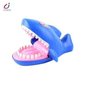 Wholesale Toys Biting Hand crocodile Tricks Novedad Creative Plastic Shark Mouth Toy Bite Finger New Party Family Board Game