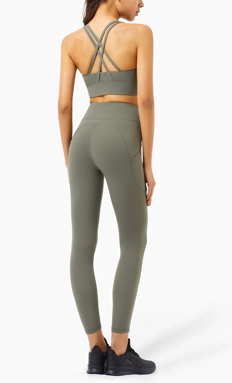 Women Moisture Wicking Athletic Sports Gym Running Fitness Clothes