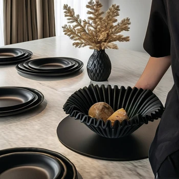 Custom Private Label Simple Light Luxury Art Black and White Ceramic Fruit Plate