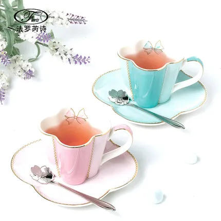 New Eco-Friendly Bone China Tea Pot Coffee Cup Saucer Set with Fancy Design Bowknot Gold Lace Stainless Steel Sakura Spoon Gift