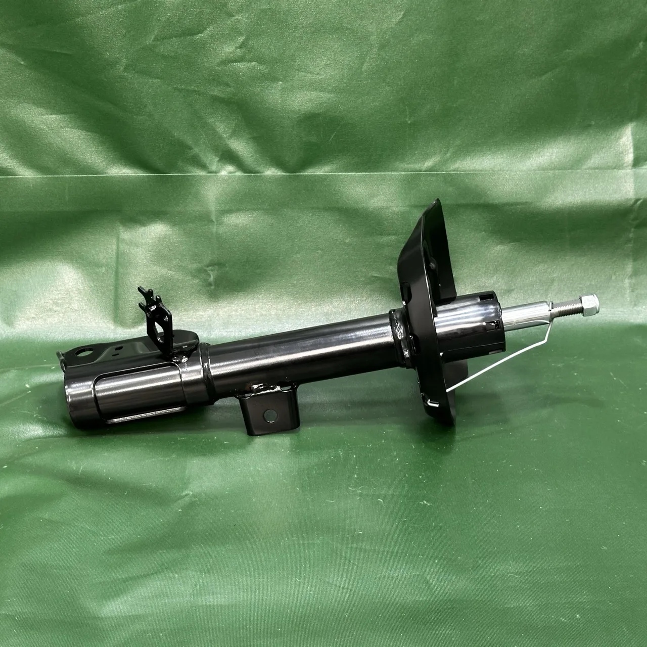 フ Shop High-Quality Front Cross Shock Absorbers for Toyota Highlander