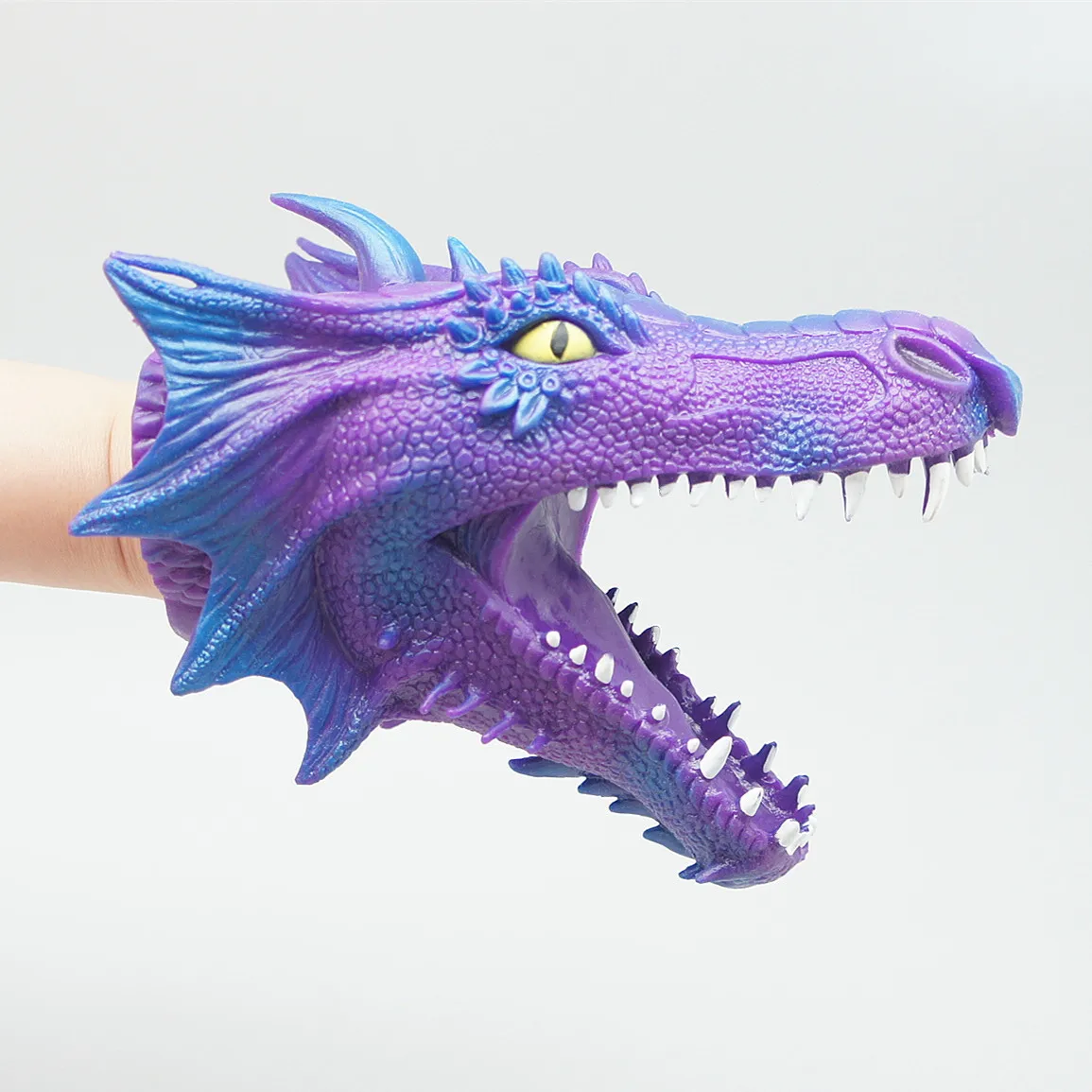 High Quality Plastic Animal Puppet Ancient Chinese Fly Dragon Toys Wholesale OEM Chinese Dragon Hand Puppet