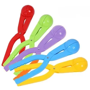 EPT Wholesale Snow Clip Snowball Toy Children Play Snow Tool Set Clip Mold Snowball Fight Toy Football Heart