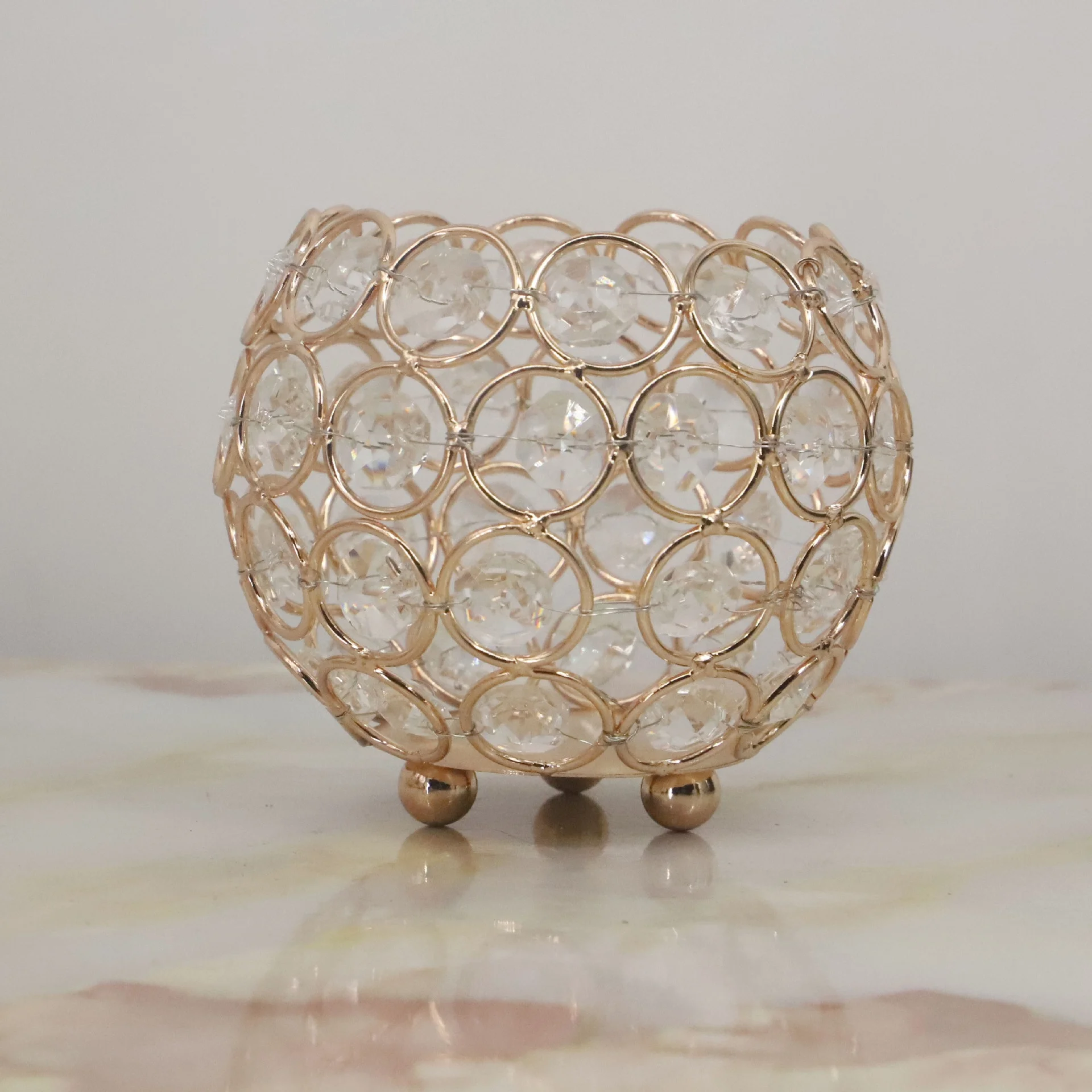 European Style Single Head Golden Candle Cup Crystal Ball Candle Holder Metal Candlestick Holder For Wedding Candlelight Dinner