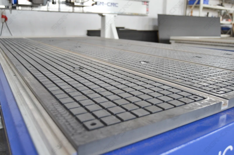 Three Heads CNC Router With Horizontal Spindle and Saw Cut Wood CNC Router Machine
