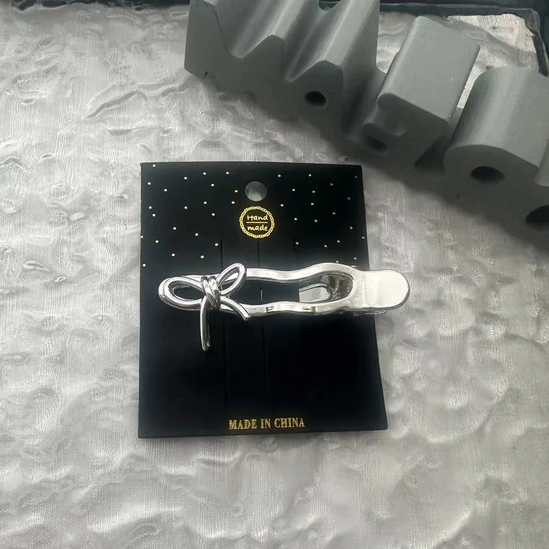 New Arrival Simple Fashion Cool Girl Women Alloy Silver Metal Single Hair Clips Unique Bow Hairpins INS Style BB Clip