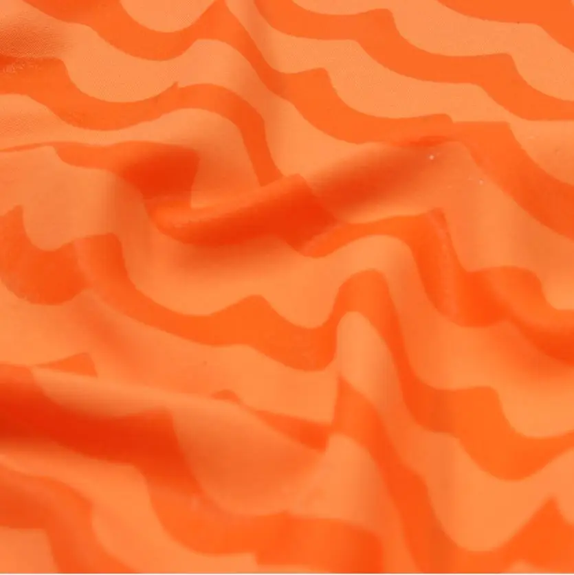Show Pattern in Water Custom Hydrochromic Magic Print 100% Polyester Microfiber Pongee Fabric for Swimwear Beach Shorts