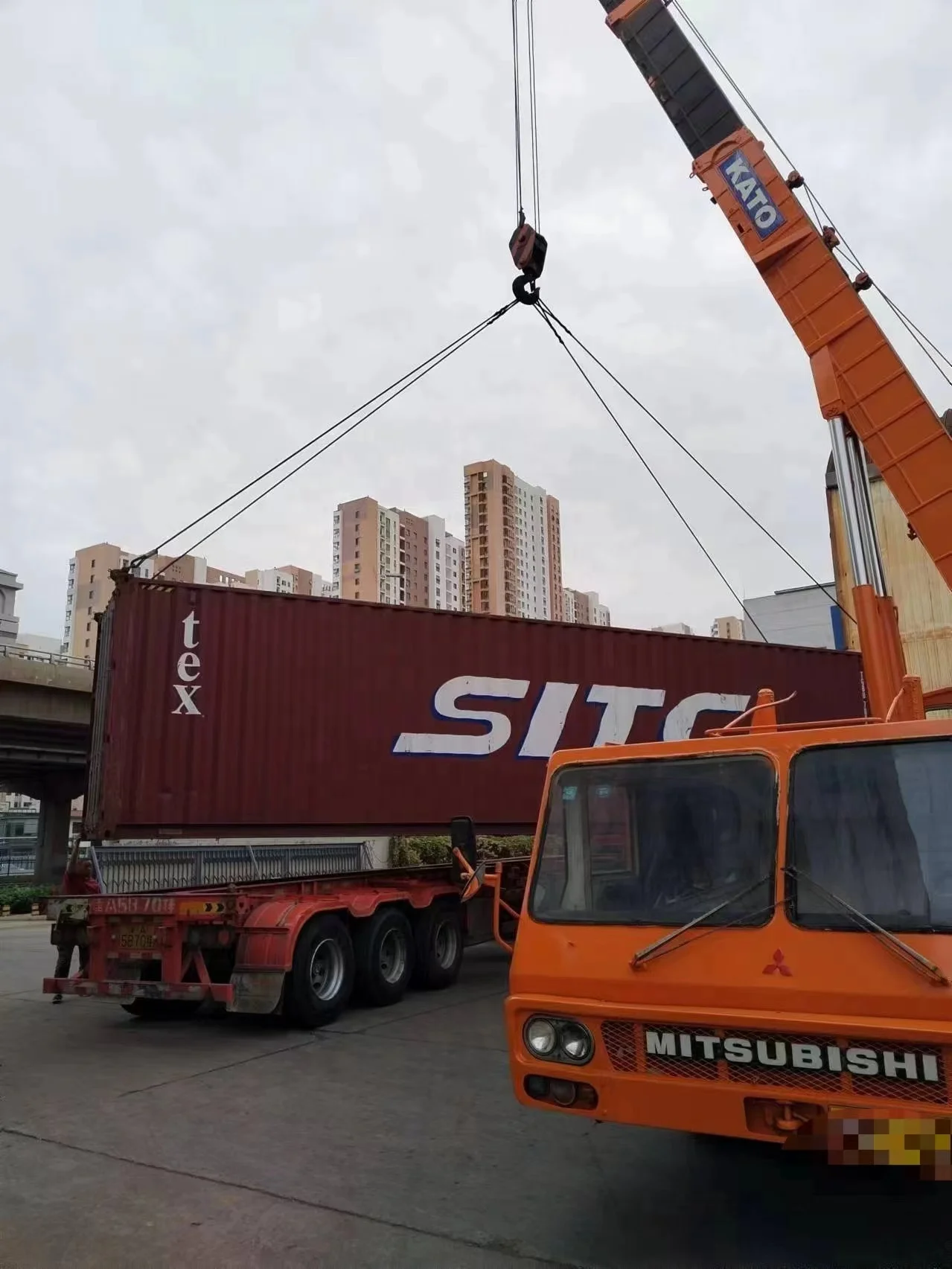 Famous Brand Good Condition Used Kato 50 Ton Truck Crane with Engine Motor Bearing 2012 Model Cheap Price for Sale Uae