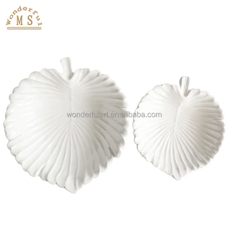 Oem Ceramic Palm tree leaf dish Shape Holders 3d Style plant tray Kitchenware  porcelain vegetable plate dish botany Tableware