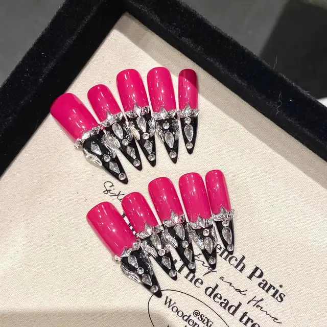 New Handmade Cute Rabbit False Nails Short Fake Nails Art Full Coverage Waterproof Removable Press on Nails s