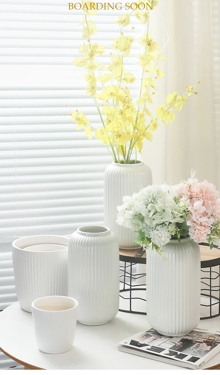 Naturix 2024 Best Seller Modern Rustic Porcelain Cylinder Vase Ceram