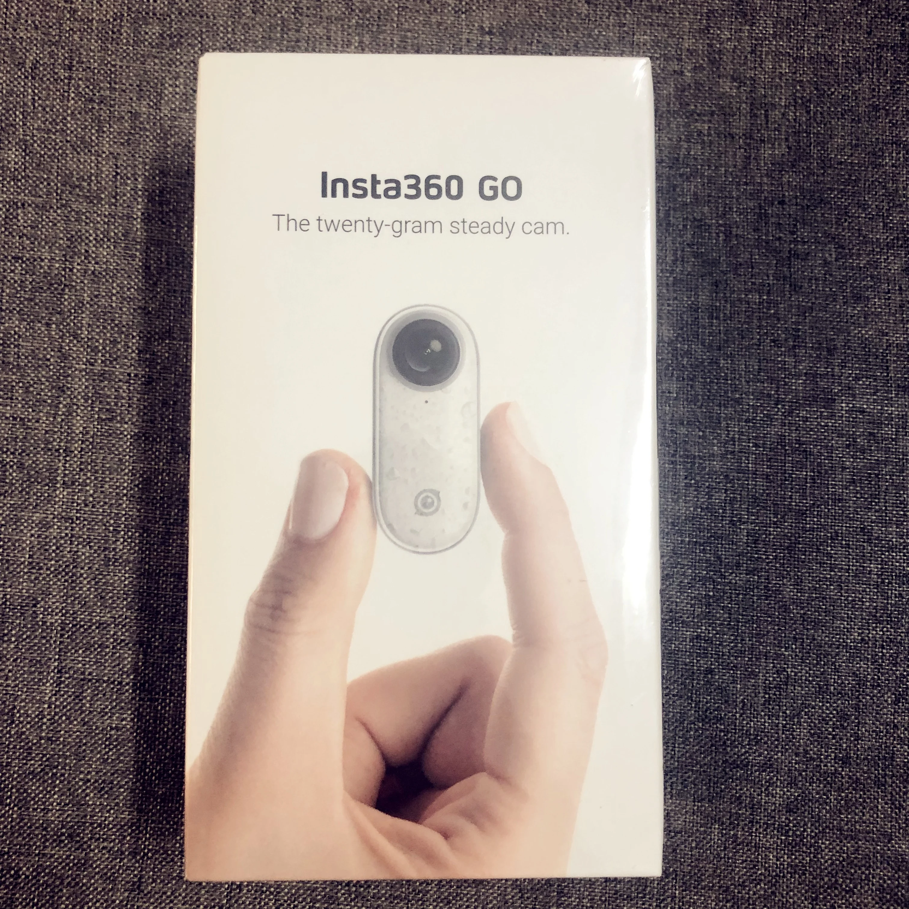 
Миниатюрная стабилизированная камера Insta 360 Go на 20 грамм для iPhone, iPad и Android 