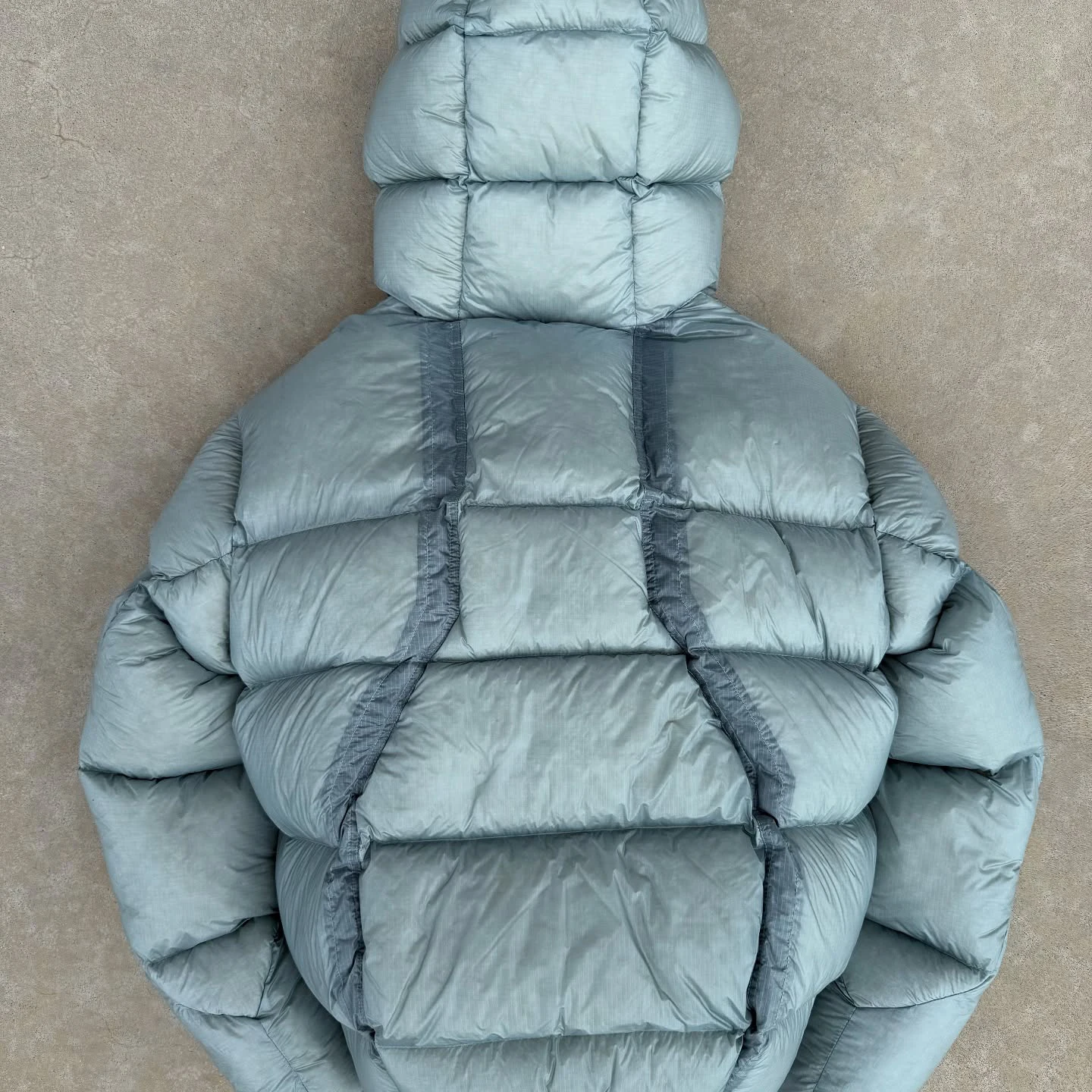 OEM Winter Clothes Custom Casual Winter Down Goose Down Puffer Jacket Men Bubble Puffer Jackets Men Shiny Fashion Puffer Jackets gallery 2