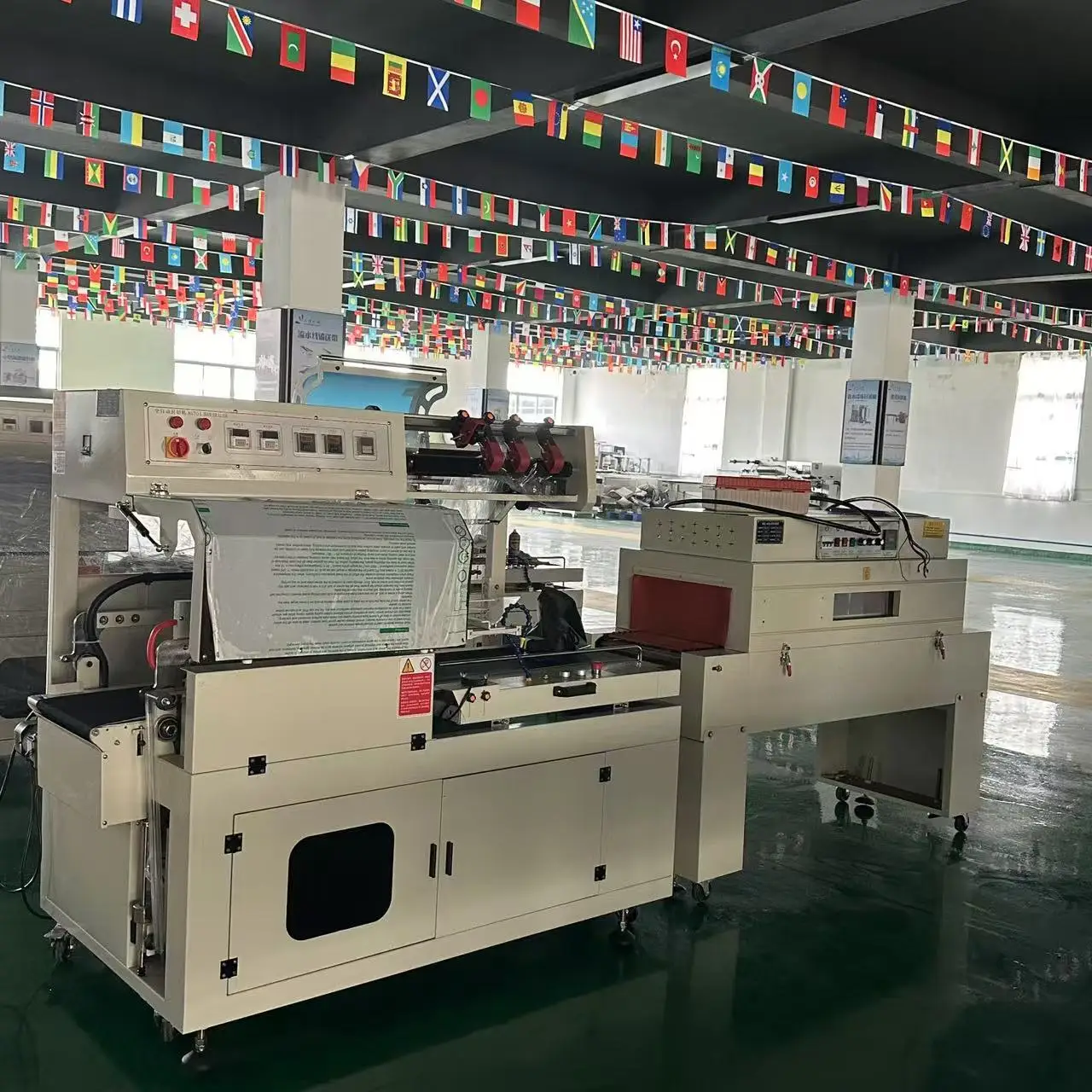 Fully Automatic Tableware Heat Shrink Film Machine Edge Banding Machine for Food