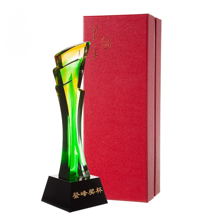 Small Bridge Direct Sale Factory Wholesale Custom Novelty LIULI Crystal Plate Sublimation Award Trophy manufacture