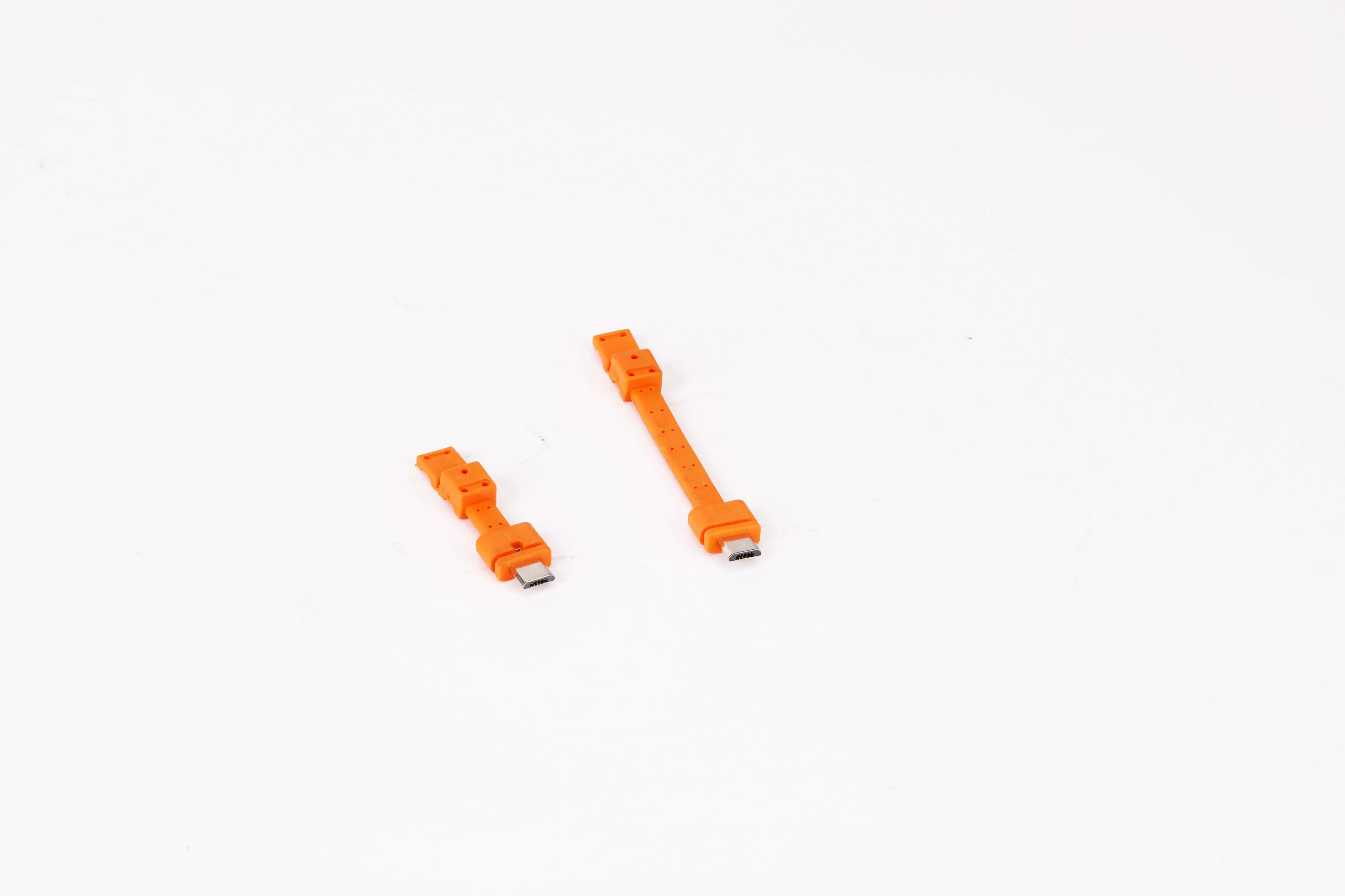 Customized Micro USB Cable with USB 2.0 and 3.2 Connectors for 5A Fast Charging