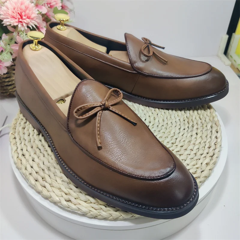 Alibaba.com: Fonleader CC-582 Bowknot Leather Shoes, Slip-On Design,  Anti-Slippery Feature: Perfect for office wear and all seasons while  ensuring top-quality sourcing.