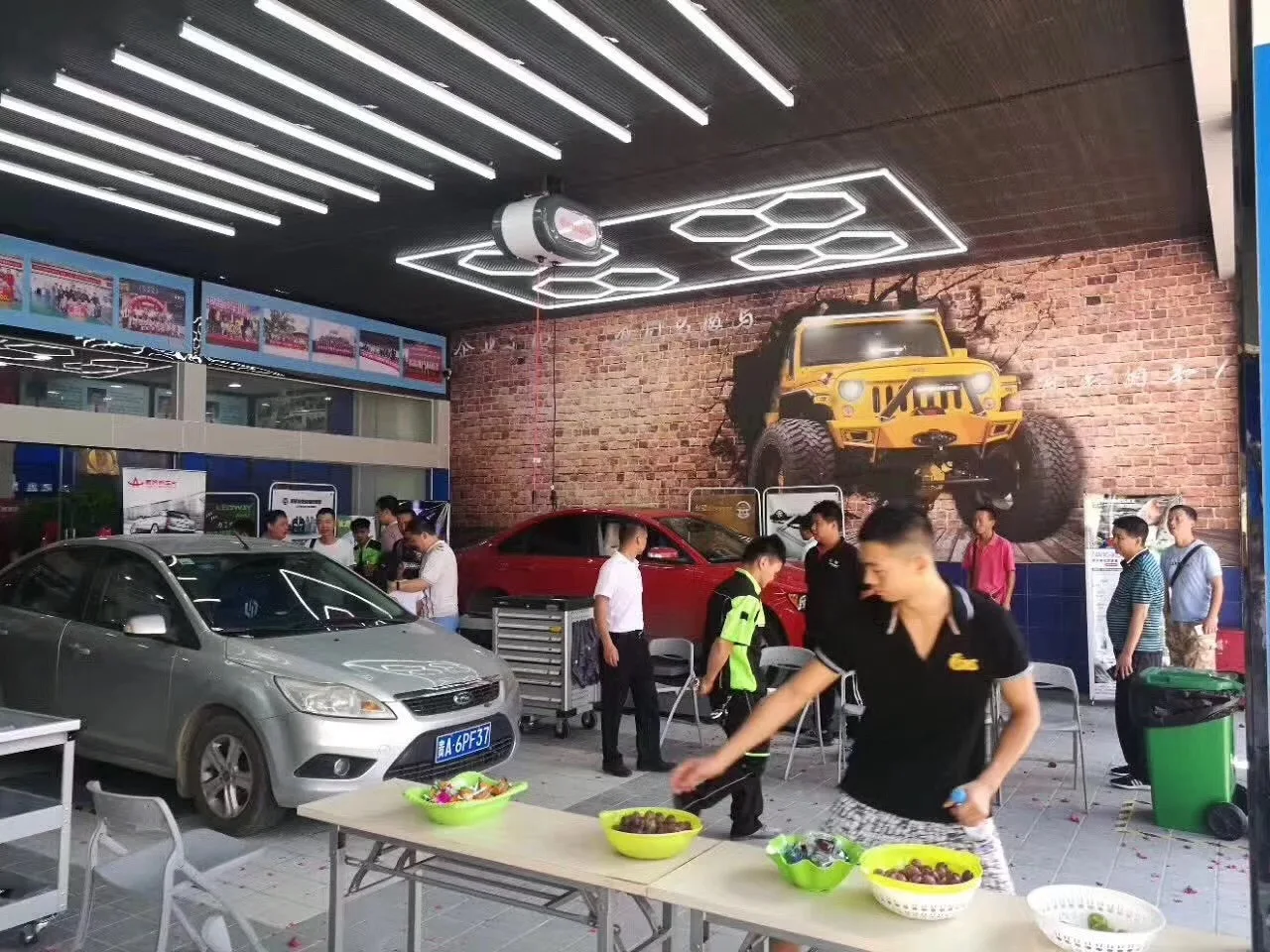 Gonengo Manufacture High Effective Hexagonal LED Light Car Polishing and clear Car Workshop Light Detailing Light