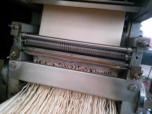 Factory SUS304 Accurate Economy Bag Noodle Cutting Slitter Knife for Instant Noodle Machine Parts 5