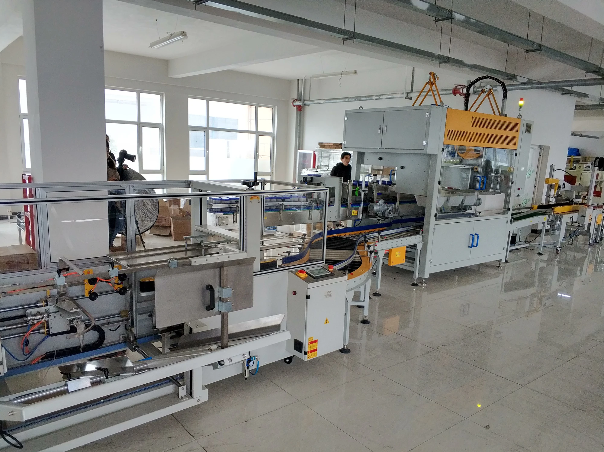 Automatic Bottle Case Packer - Efficient Top Load Machine