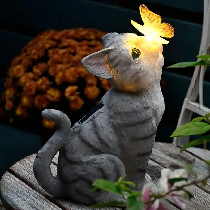 Cat Outdoor Decor Solar Powered Cat Statue With Lantern - Outdoor Garden Decor With LED Lights For Yard & Patio Solar Cat Garden Statue