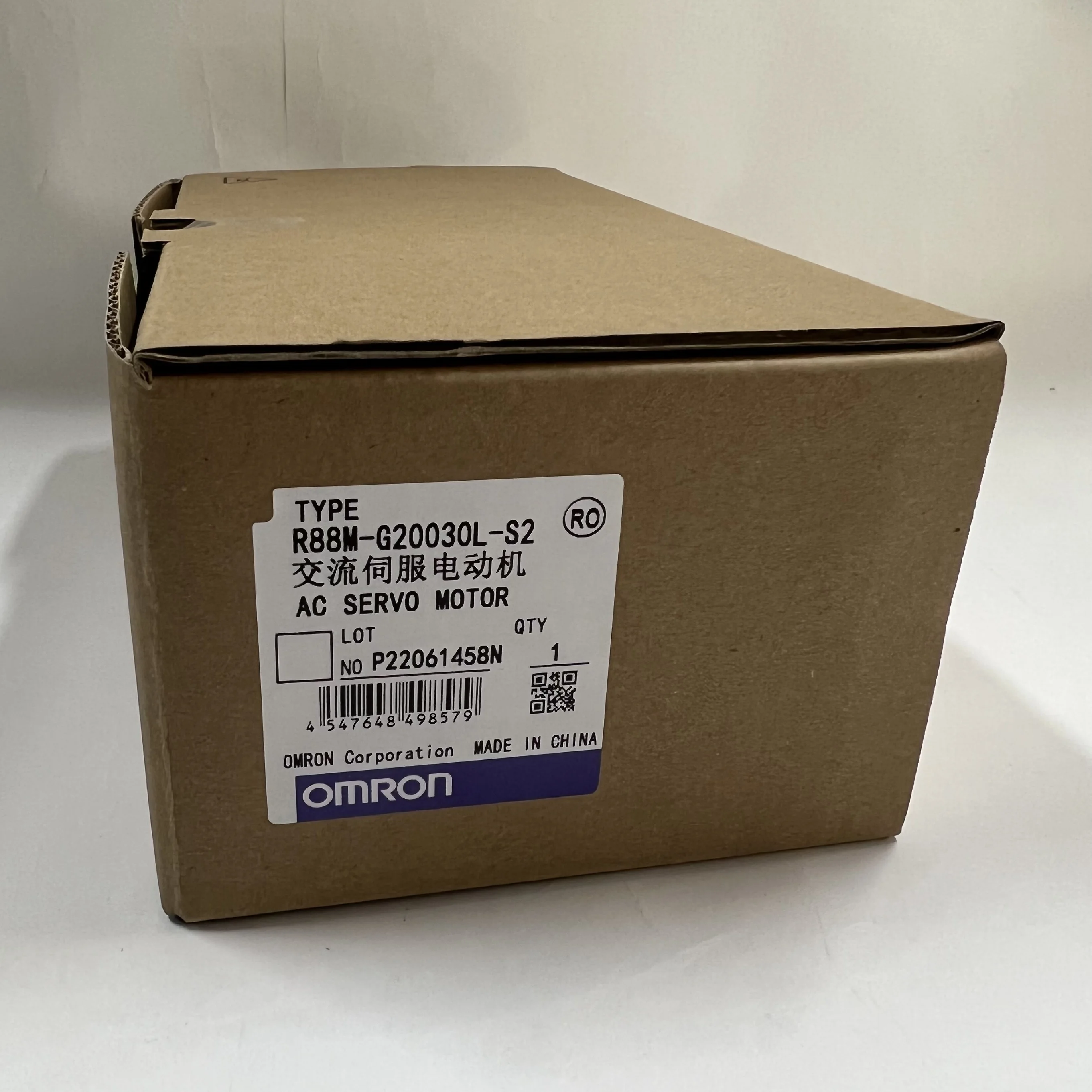 Omron AC Servo Motor R88M-G20030L-S2 Omron AC Servo Motor R88M-G20030L-S2