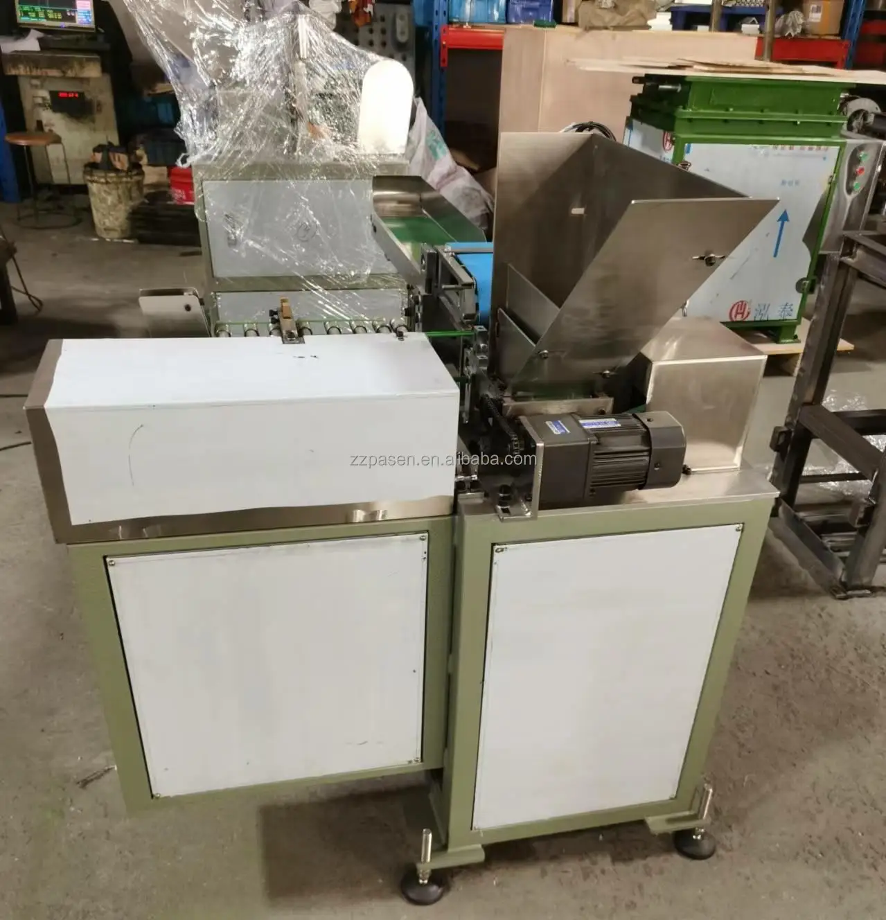 Oil Pastel Label Gluing Sealing Machine Crayon Labeling Machine Color Oil Pencil Wrapping Machine