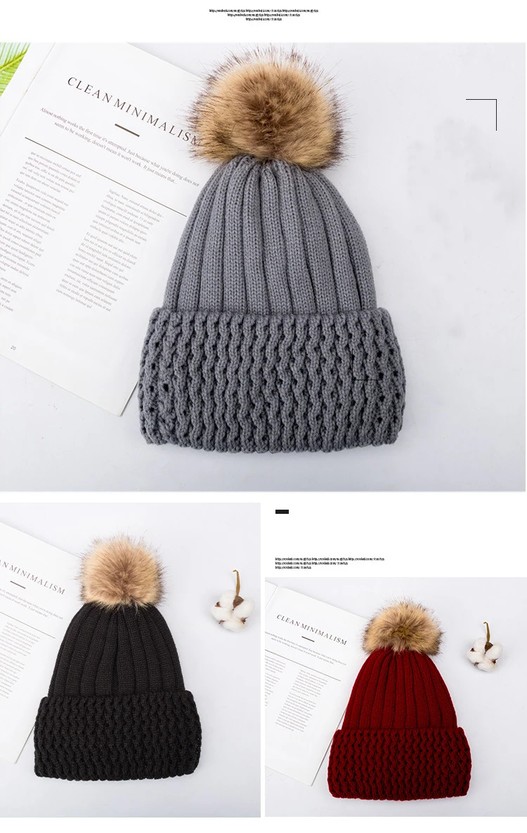 Custom Logo High Quality Acrylic Warm Winter Hats Caps with Thickened Fleece Lining Skullies Pom Pom Knitted Beanie Hat
