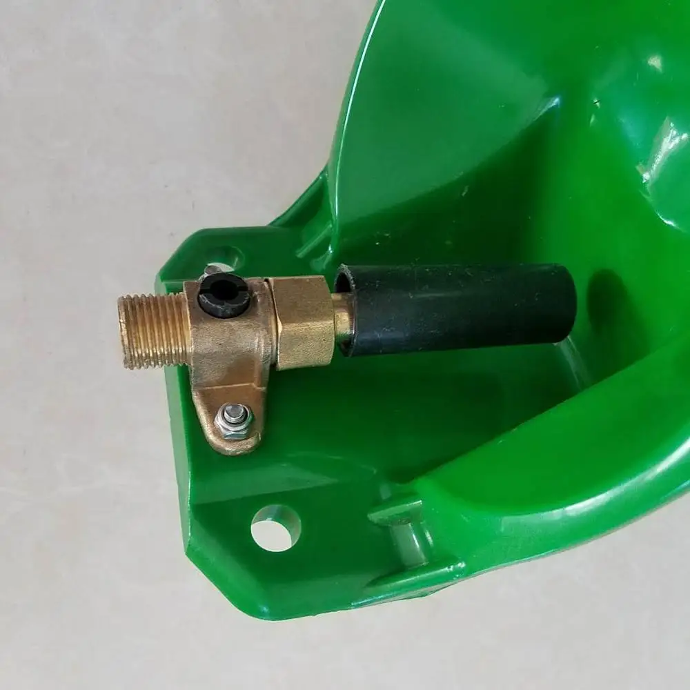 Поилка для овец автоматическая кормушка коз из пластика PH76