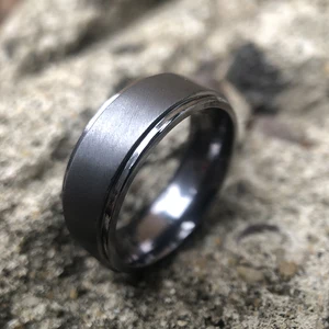 Hot Selling 8mm Flat Shape Brushed Finish with Polished Stepped Edges Men's 99.9% Pure Tantalum Ring