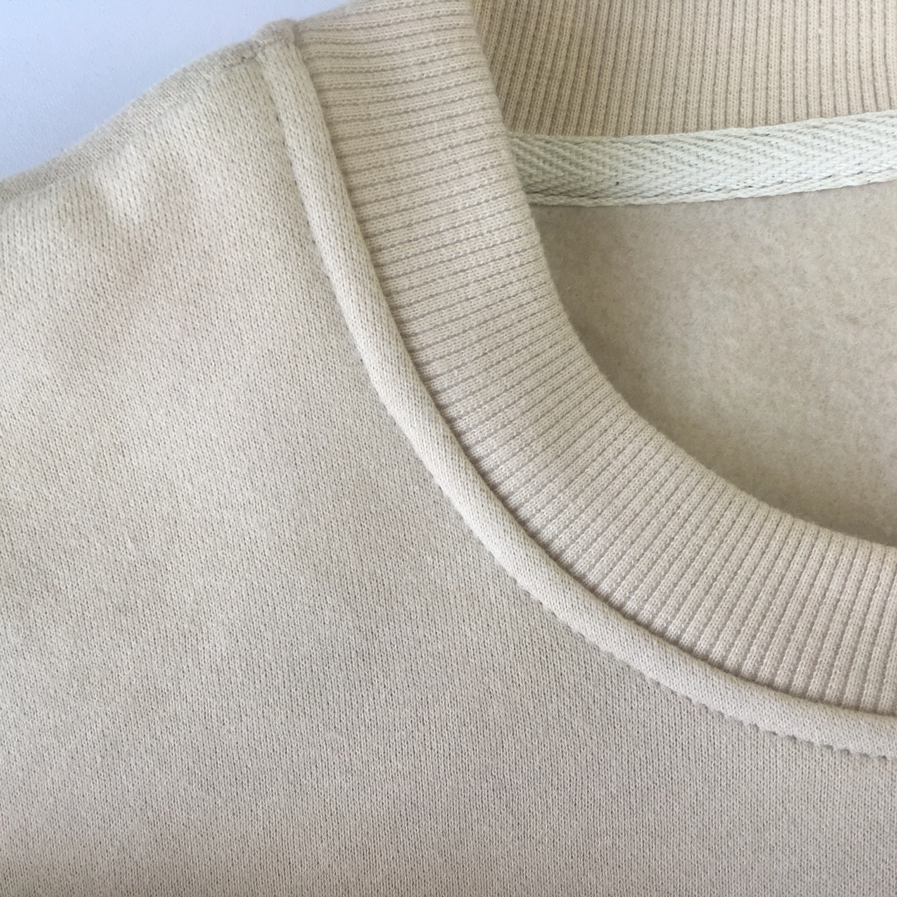 High Quality New Style Custom Logo OEM Solid Color Oversized Ladies Hoodies Women Sweatshirt Shorts