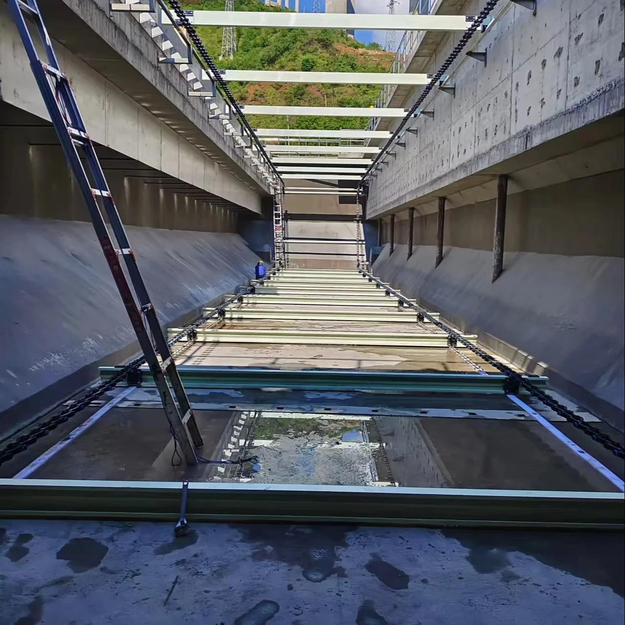 On Site Installation Guidance for Sedimentation tank Dedicated Scraper