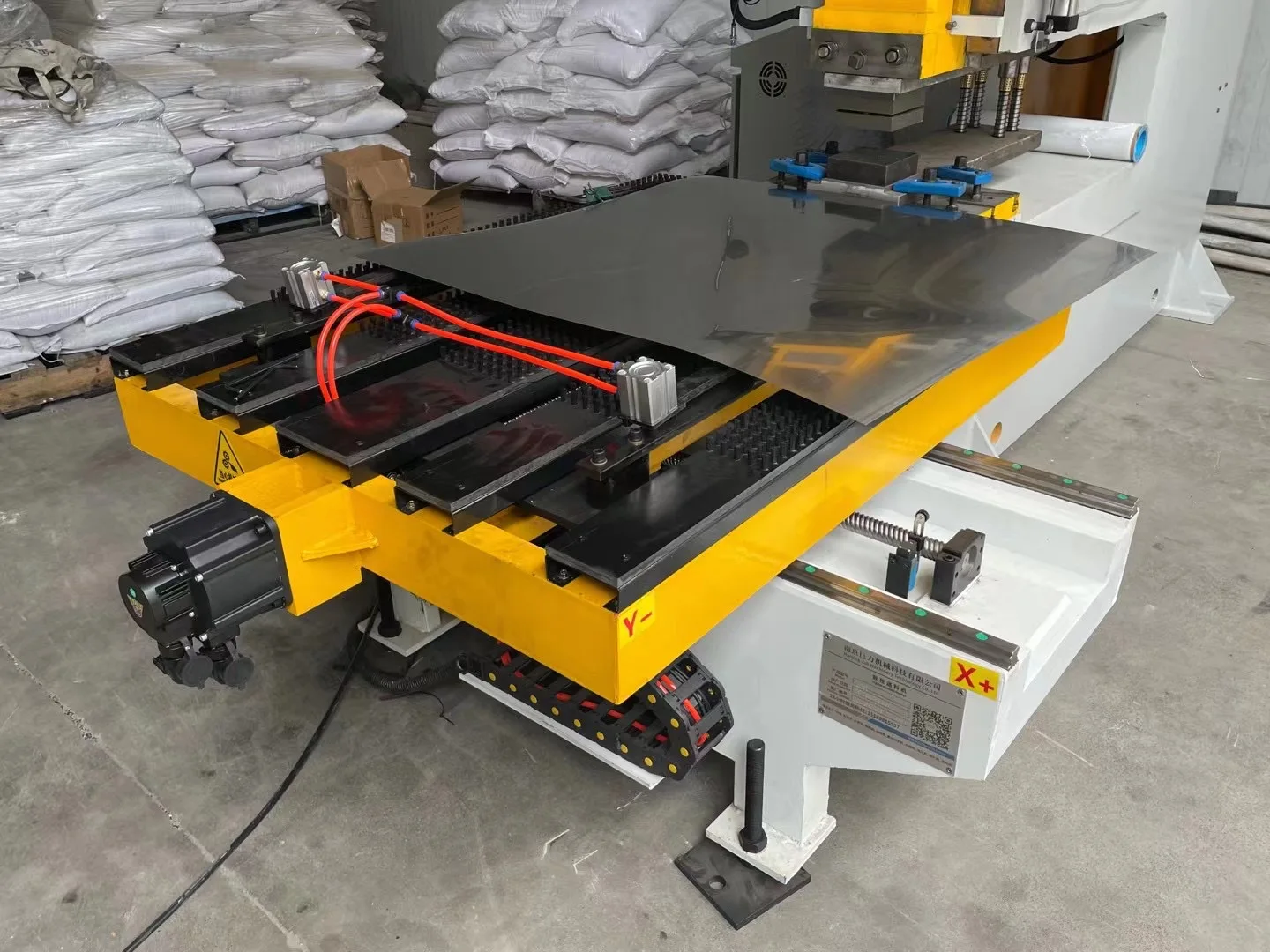 New Deep Thorat Power Press Sheet Metal CNC Feeder Punch Press Machine Plate Feeding Table