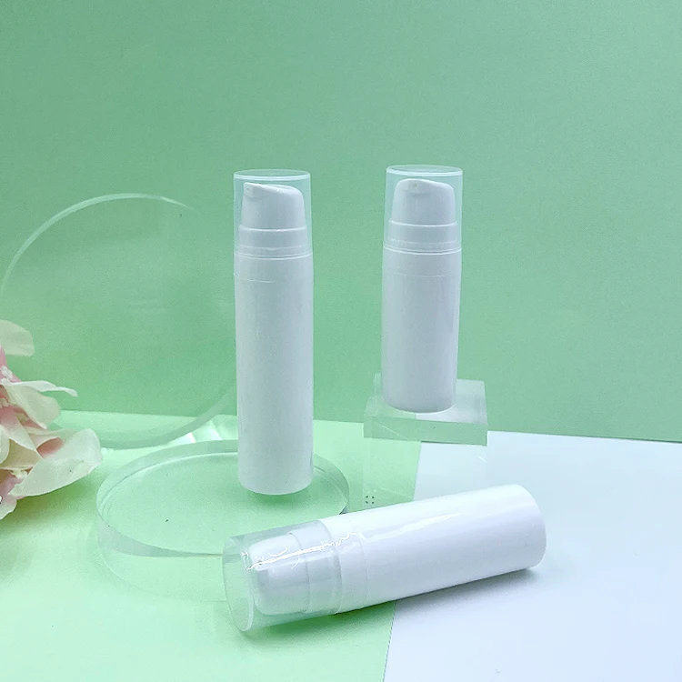 Bouteilles privées d'air en plastique de pompe avec la pompe instantanée de lotion pour la crème de soin 10ml 15ml 20ml