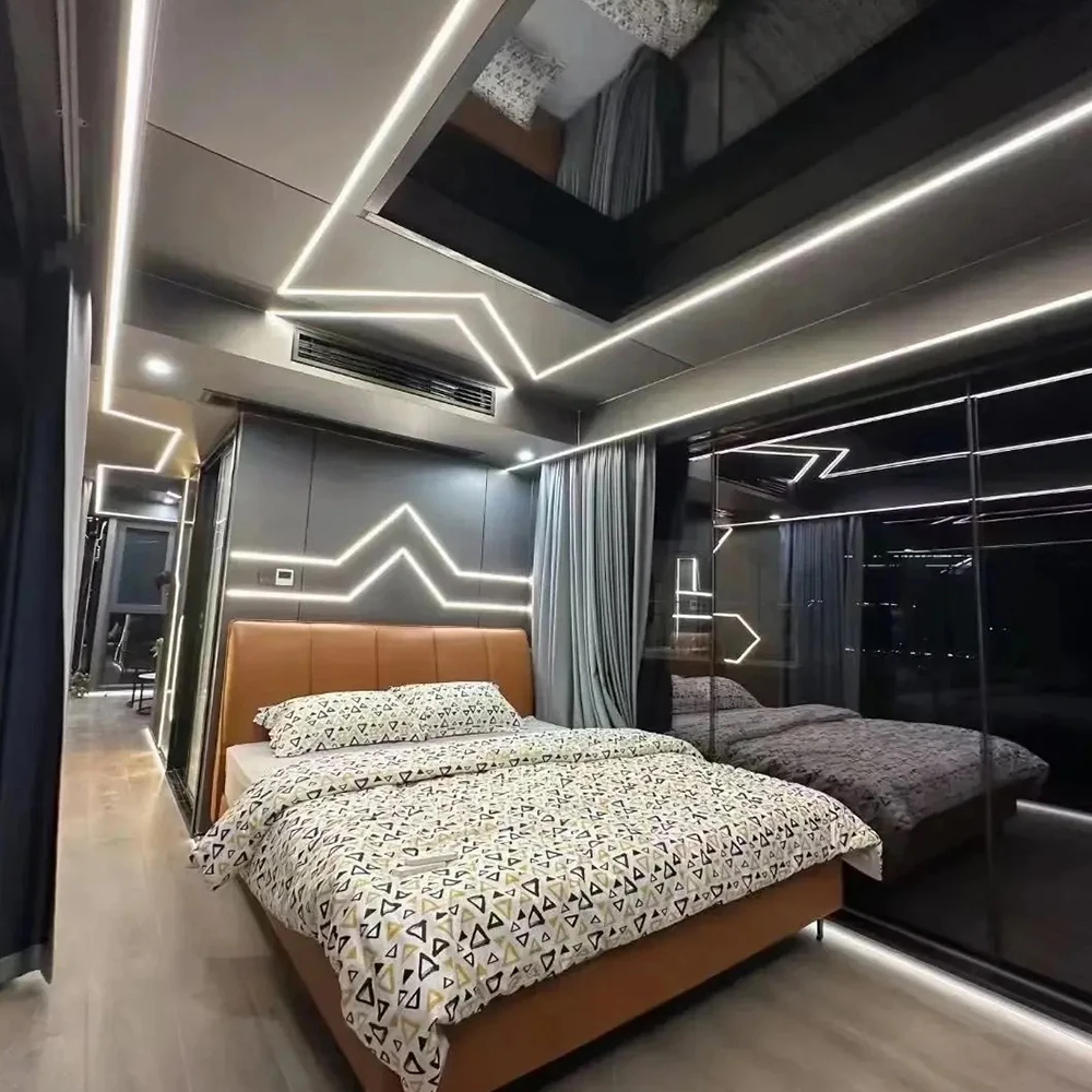 High Quality Custom Prefab Homes Portable Space Capsule House Modern Apple Cabin Tiny Home for Office Use Ready Ship