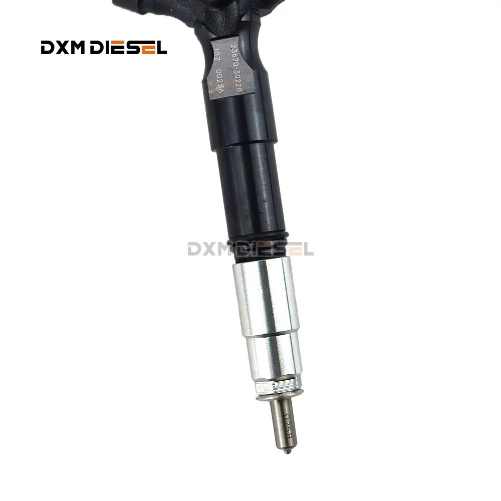 Fuel Common Rail injector 23670-30220 23670 30220 2367030220 Compatible with  Hilux Prado D4D 1KD-FTV details