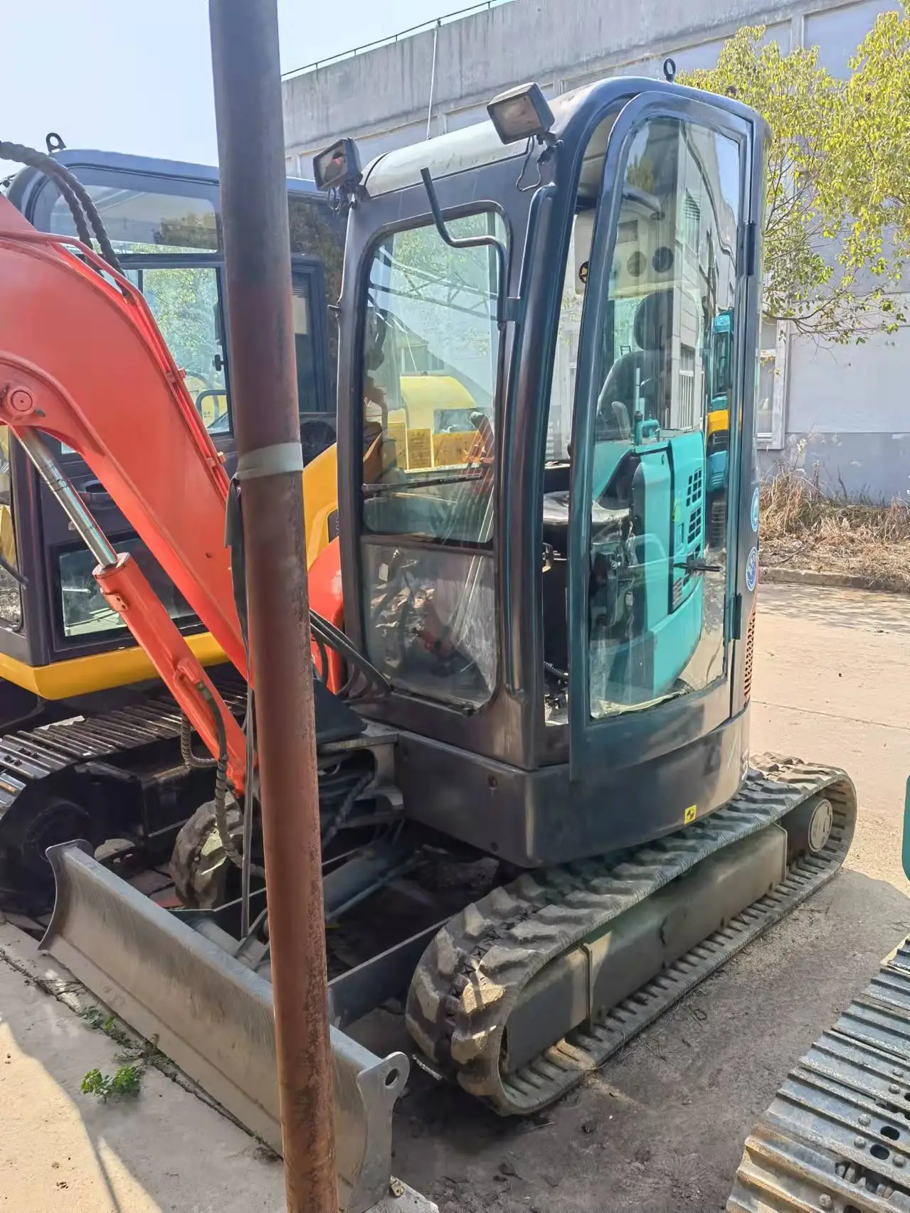 Hitachi ZX30 Crawler Excavator for Sale - Used Excavator
