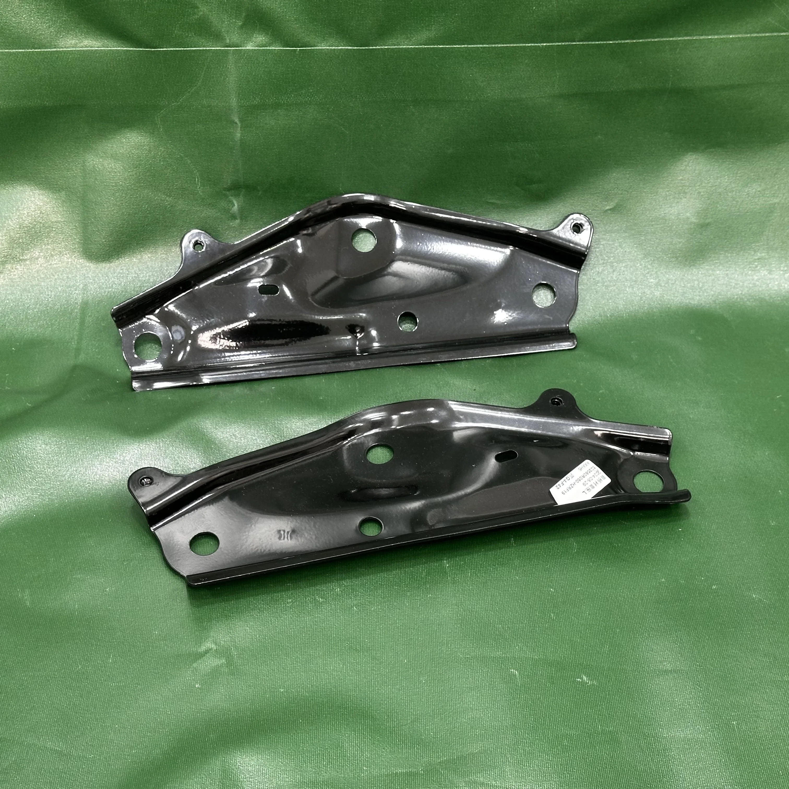 HEFENYUAN Front Suspension Crossmember for Toyota RAV4