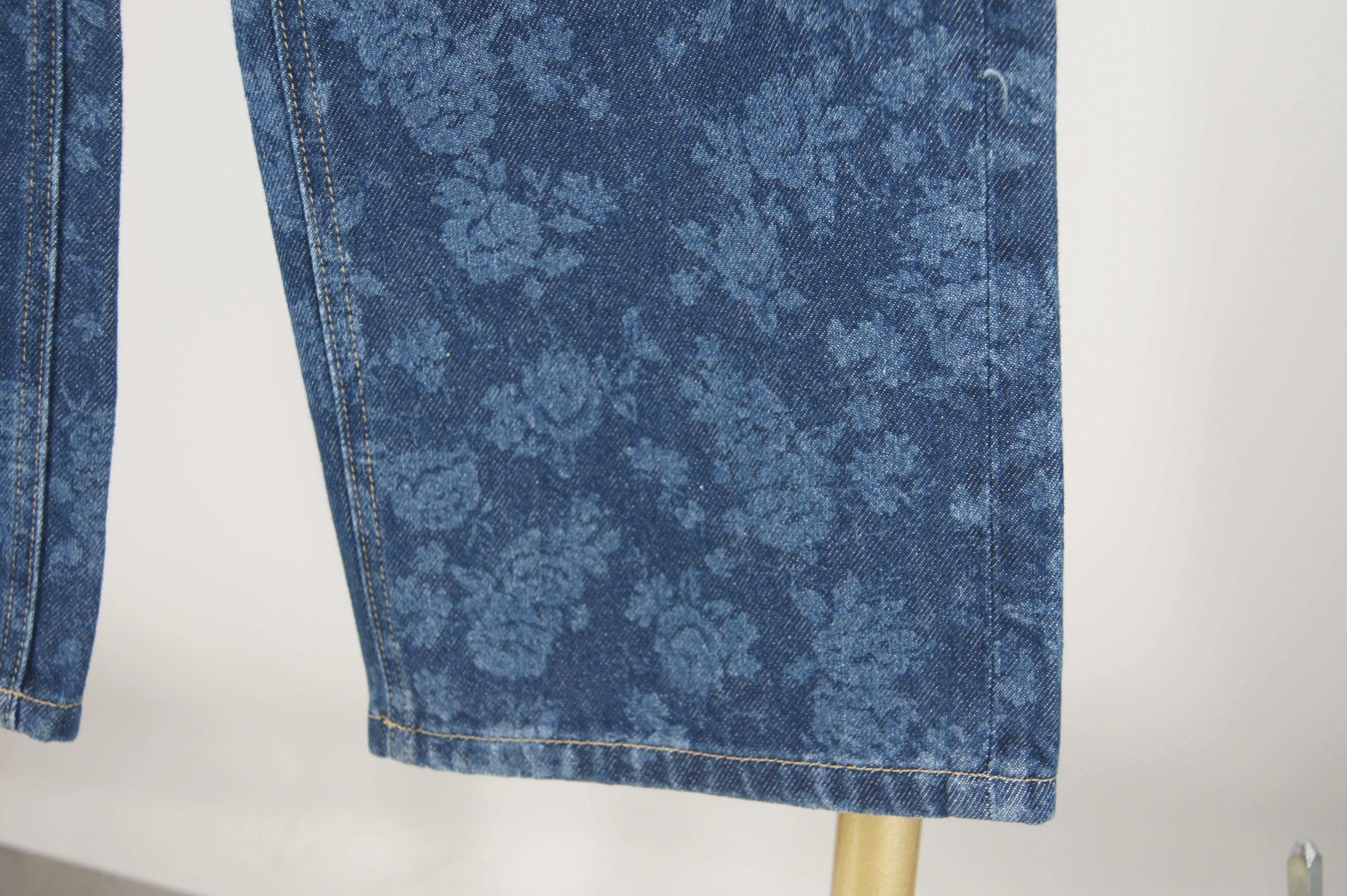 Women's Straight-leg Denim Wide-leg Pants with a Vintage Jacquard Loose Style